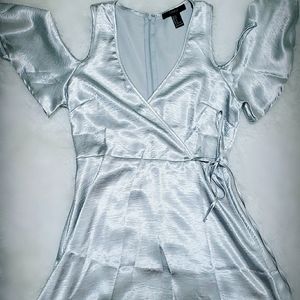 Forever 21 Silver Satin Chiffon Mini 👗Dress👗